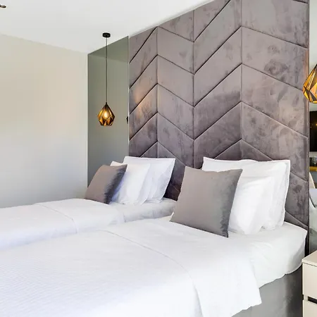 Pensjonat Fly - S3 - Mpolo 3*