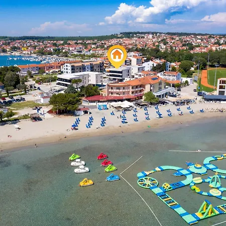 Pensión Fly - S3 - Mpolo