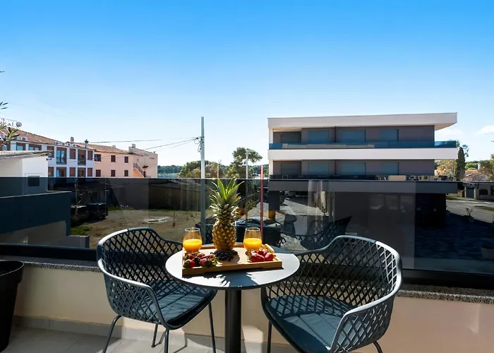 Fly - S3 - Mpolo Gasthuis