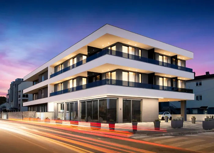 Fly - S3 - Mpolo Gasthuis